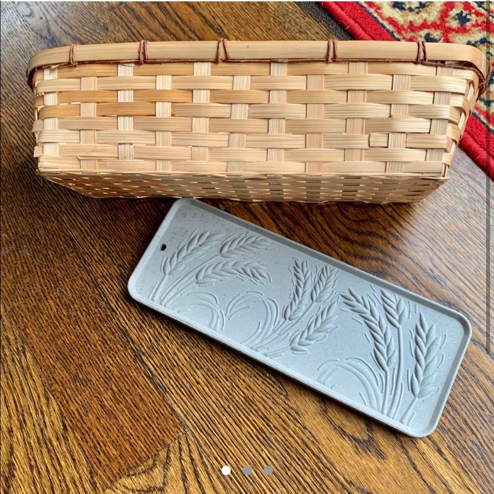 Basketville bread warmer stone with basket
